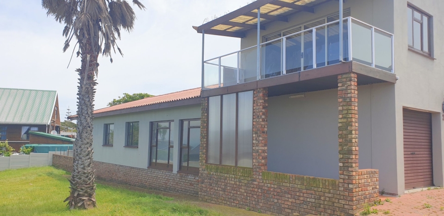 4 Bedroom Property for Sale in Dana Bay Western Cape